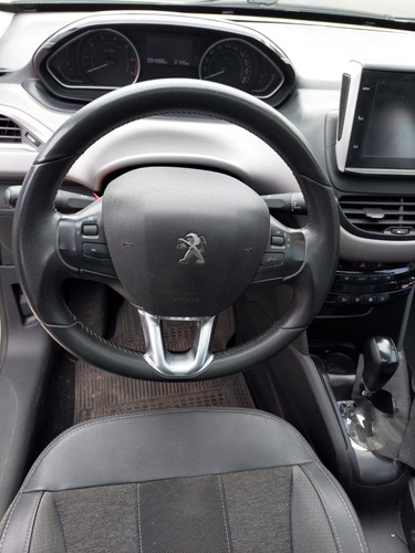Peugeot 208 1.6 Feline Tiptronic