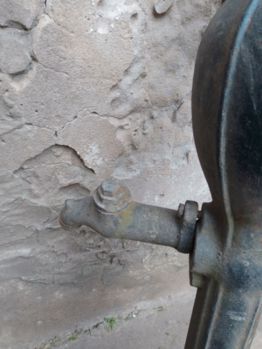 Antiguo Lote Bomba Agua Bola - Rueda Chica Hierro