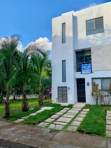 ¡tu Hogar En El Paraíso! Casa En Renta En Residencial Bali, Disfruta De Amplias Terrazas, Abundante Luz Natural Y Atardeceres Espectaculares. Un Espacio Perfecto Para Relajarte!
