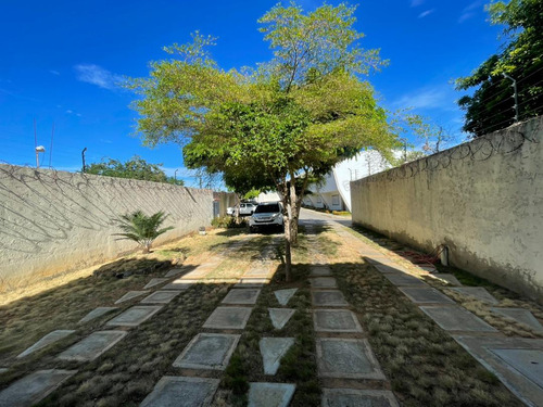 Excelente Townhouse Duplex Urb.brisas De San Miguel A Cinco Minutos Del Sambil