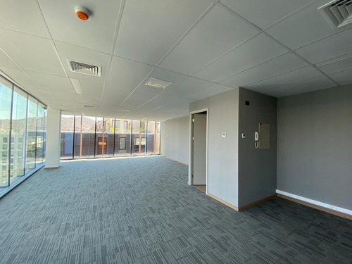 Excelentes Oficinas En Planta Libre En Lo Barnechea
