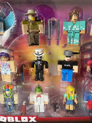 Figuras De Acción Roblox Colección De The Vault 20 Códigos