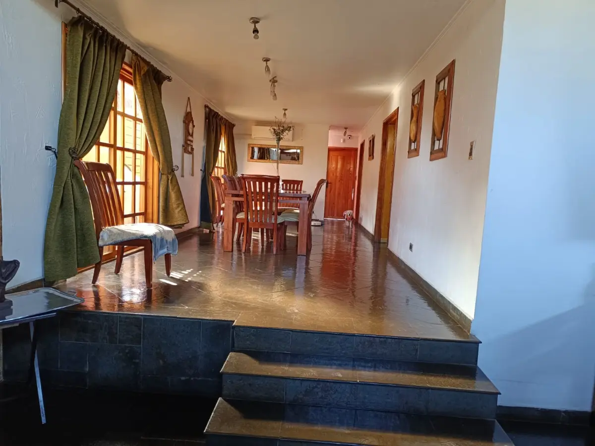 Imagen 2 de 29 de Se Vende Casa 2 Pisos 4d 3b Con Patio Piscina Terraza