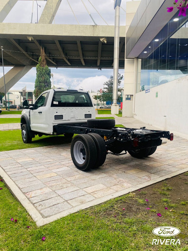 Ford F-450 Xl