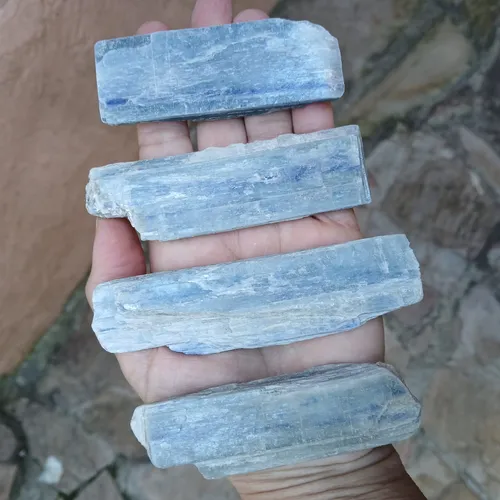 Cianita Azul Piedra Energética Calma Y Da Claridad Mental Azul Claro