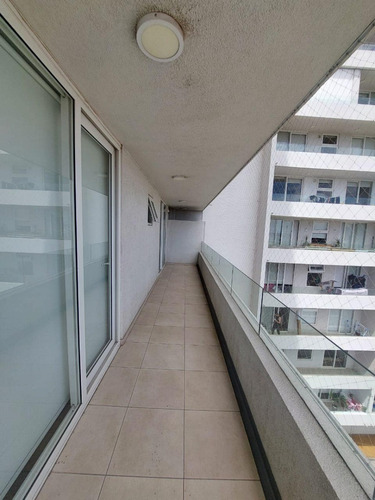 Venta Amplio Departamento Edificio Vista Albano, La Cisterna