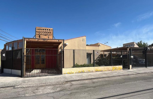 Casa En Arriendo De 5 Dorm. En Calama