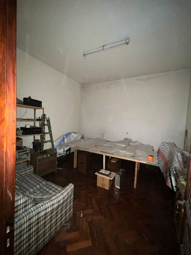 Imagen 7 de 30 de Casa Venta Monte Castro 4 Ambientes