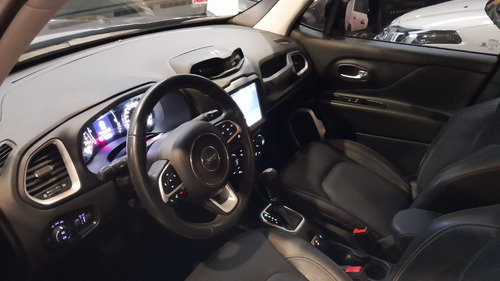 Imagen 14 de 25 de Jeep Renegade Longitude 4x2 At 2020