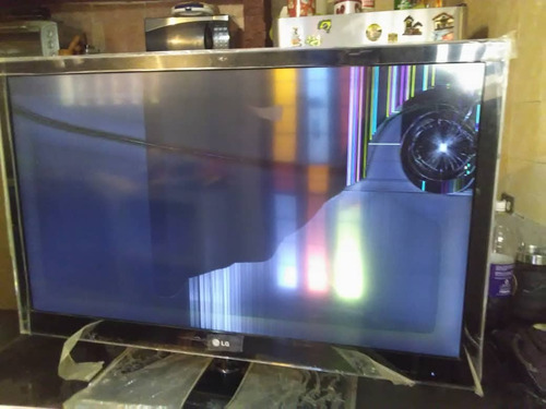 Imagen 3 de 10 de Televisor LG 42 Tv Cinema 3d Pantalla Partida.