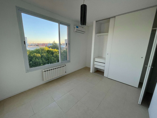 Imagen 17 de 26 de Venta Casa Con Jardin En Casas Santa Maria Tigre