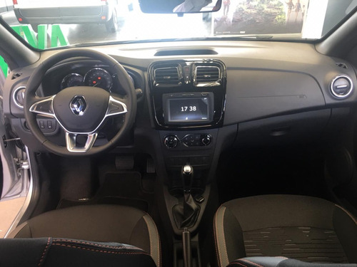Imagen 12 de 15 de Renault Stepway Intens Cvt + Póliza Todo Riesgo