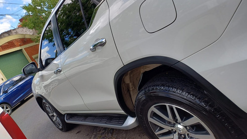 Toyota Hilux Sw4 2.8 Srx 177cv 4x4 7as At