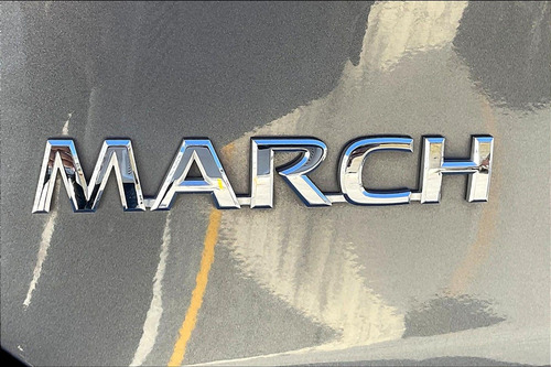 Nissan March 1.6 Advance At