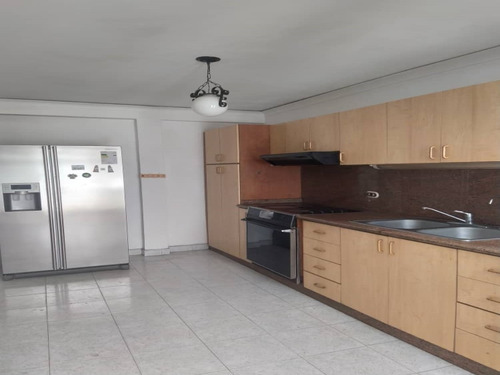 Imagen 11 de 30 de Casa En Venta - Urb Colinas De Los Ruices- Yvelisse Herrera Asesor Inmobiliario Re/max Vip Lpg 04241767041