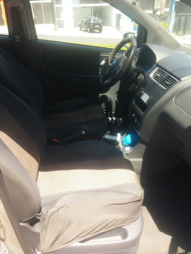 Volkswagen Fox 1.6 Vht Total Flex 5p 2013