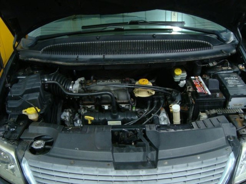 Chrysler Caravan 3.3 Se 4x2 V6 12v Gasolina 4p Automático