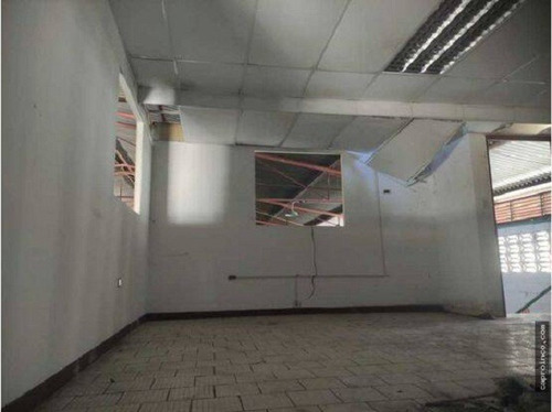 Imagen 4 de 10 de Venta De Galpón En Zona Industrial La Quizanda Valencia 0412-4860923.