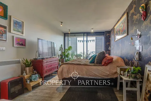 Penthouse Dúplex Con Vista Despejada En Moderno Ed...