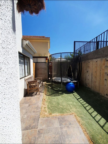 Venta Casa La Florida, Aislada 2do Piso, 5 Dorm, Panul