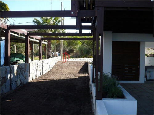 Imagen 11 de 30 de Casa En El Chorro Excelente Zona