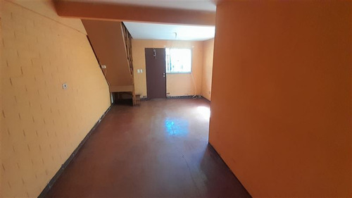 Casa En Venta De 2 Dormitorios En Padre Hurtado