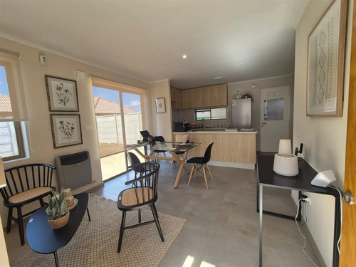 Arriendo Casa 3 Dorm, 2 Baños, Opción Amoblada, San Valentn