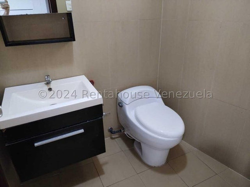 Local En Venta Planta Baja Cc Concepto La Granja Naguanagua Carabobo Lf24-24609