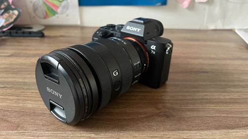  Sony Alpha A7 Iii Con Lente Sony Fe 24-105 En Combo 