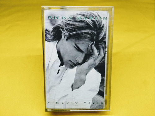Cassette Ricky Martin A Medio Vivir Original 