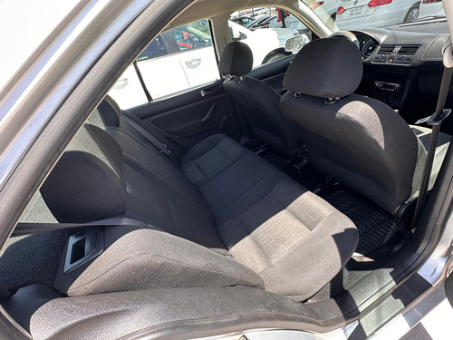 Volkswagen Jetta Clásico 2.0 Cl Mt