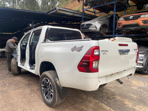 Sucata Toyota Hilux 2021 Diesel 204 Cvs