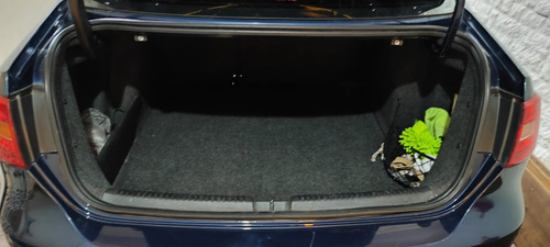 Volkswagen Vento 2.0 Advance I 110cv