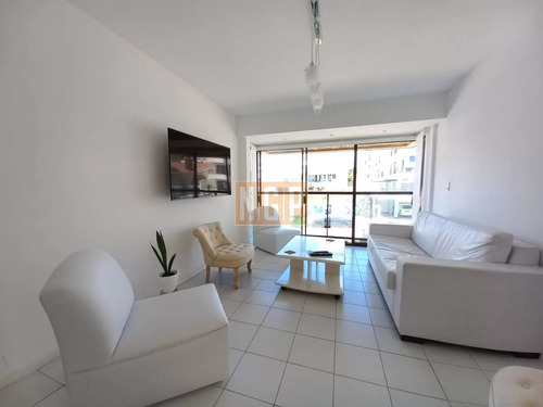 Gran Oportunidad Apartamento Reciclado Con Patio Y Parrillero Propio