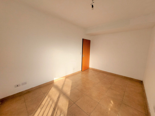 Duplex Con Cochera En Alquiler En Ramos Mejia