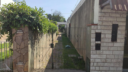 Venta Casa Interna Excelente Estado - Granadero Baigorria