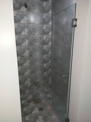Imagen 13 de 14 de Hermosa Casa Ubicada En Urb Llano Alto Carrizal 400m2