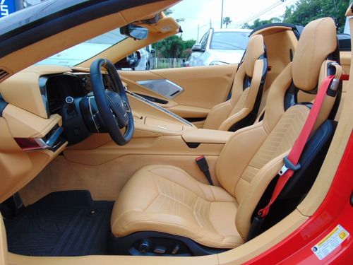 Imagen 10 de 14 de Chevrolet Corvette 2021 Z51 Convertible Rojo