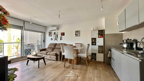 Apartamento 2 Dormitorios Con Garaje