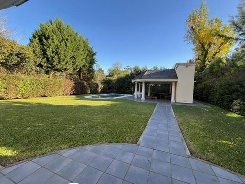 Casa En Alquiler En Highland Park Cc, Pilar, G.b.a. Zona Norte