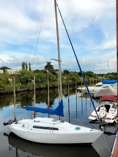 Velero Del Plata 26 - Eslora Y Calado Ideal Para Disfrutar
