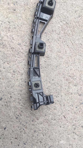 Guia Soporte Defensa Del Rh Suzuki Swift 2016 71821-53r00