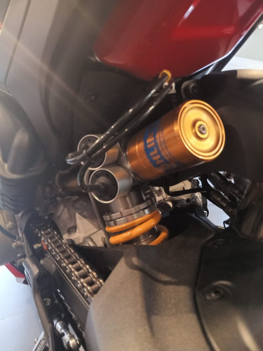 Ducati Streetfighter V4s