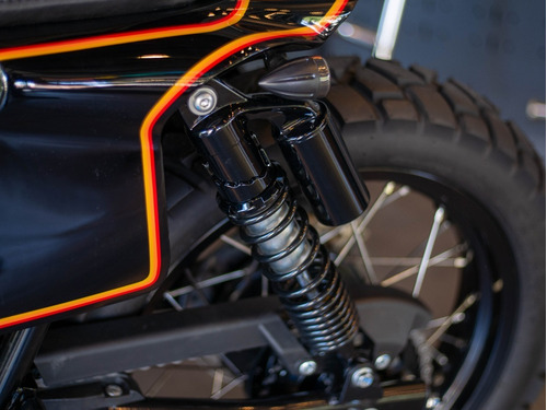 Imagen 9 de 25 de Royal Enfield Interceptor Flat Track Customizada