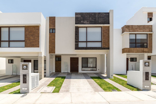 Casa En Zibata Queretaro Modelo Kaia Ig