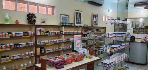Vendo Amplio Local Comercial En Zona Universitaria.