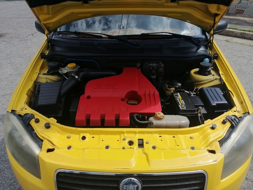 Imagen 11 de 12 de Fiat Palio Racing 1.8