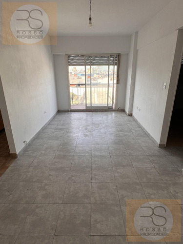 Departamento 2 Ambientes En Alquiler - Ramos Mejía