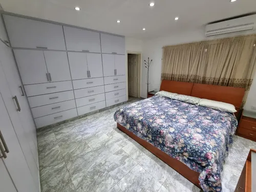 Casa De 3hab Y 5 Baños