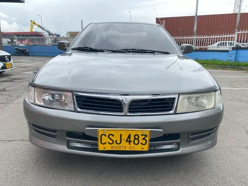 Mitsubishi Lancer 1.6 Glxi